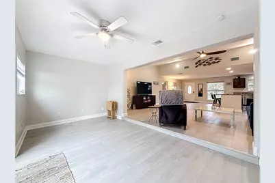 2400 Granada Circle W, Saint Petersburg, FL 33712 - Photo 19