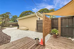 2400 Granada Cir W, Saint Petersburg, FL 33712 - Photo 53