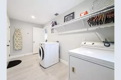 2400 Granada Circle W, Saint Petersburg, FL 33712 - Photo 39