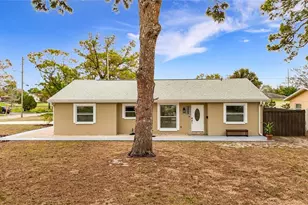 2400 Granada Cir W, Saint Petersburg, FL 33712 - Photo 63