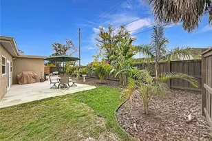 2400 Granada Cir W, Saint Petersburg, FL 33712 - Photo 47