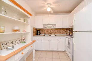 8325 112th St, Seminole, FL 33772 - Photo 7