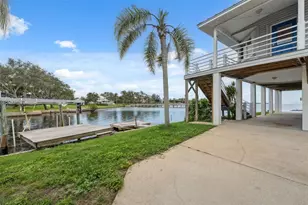 1906 Gulfview Dr, Holiday, FL 34691 - Photo 57
