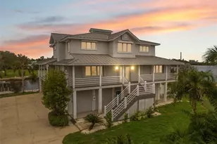 1906 Gulfview Dr, Holiday, FL 34691 - Photo 1