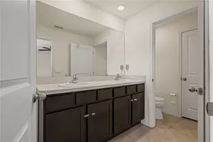 36727 Spanish Rose Dr, Dade City, FL 33525 - Photo 23