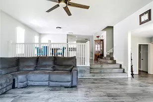 2175 Santa Paula Dr, Dunedin, FL 34698 - Photo 3