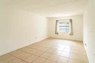 2876 Somerset Park Dr, Tampa, FL 33613 - Photo 7