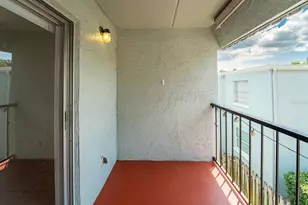 2876 Somerset Park Dr, Tampa, FL 33613 - Photo 11