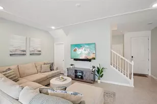 34196 Rogallo Ln, Wesley Chapel, FL 33545 - Photo 3