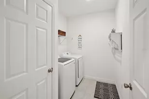 34196 Rogallo Ln, Wesley Chapel, FL 33545 - Photo 23