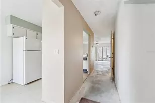 8419 Laurelon Pl, Temple Terrace, FL 33637 - Photo 13