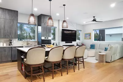 4640 35th Avenue N, Saint Petersburg, FL 33713 - Photo 9