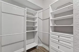 523 Napa Valley Cir, Valrico, FL 33594 - Photo 27