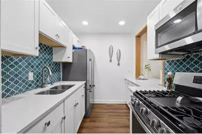 5925 Terrace Park Drive N #210, Saint Petersburg, FL 33709 - Photo 9