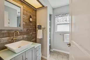 605 25th St SW, Largo, FL 33770 - Photo 27