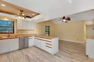 5017 80th Ave Cir E, Sarasota, FL 34243 - Photo 13