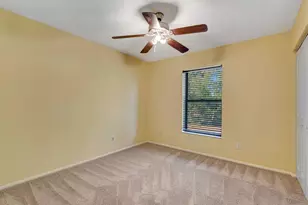 5017 80th Ave Cir E, Sarasota, FL 34243 - Photo 15