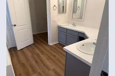 9307 Huntington Park Way, Tampa, FL 33647 - Photo 9