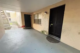 4718 Christa Ct, Tampa, FL 33614 - Photo 3