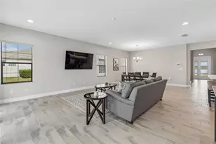 12453 Horseshoe Bend Dr, Lithia, FL 33547 - Photo 7