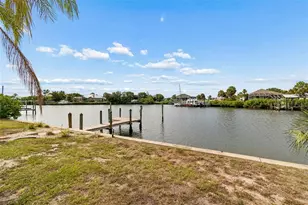 729 Spanish Main Dr, Apollo Beach, FL 33572 - Photo 37