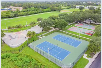 729 Spanish Main Drive, Apollo Beach, FL 33572 - Photo 73