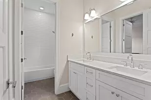 534 Ladrone Ave, Tampa, FL 33606 - Photo 63