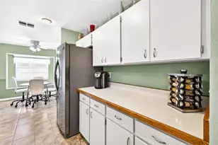 735 McDaniel St, Sun City Center, FL 33573 - Photo 17