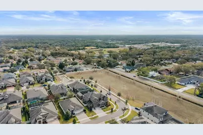 2913 Valencia Ridge Street, Valrico, FL 33596 - Photo 31