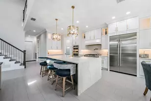 2913 Valencia Ridge St, Valrico, FL 33596 - Photo 13