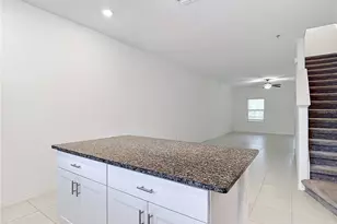 840 Tennyson Mill Cir, Tampa, FL 33619 - Photo 7