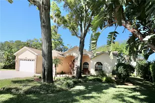2686 Crystal Cir, Dunedin, FL 34698 - Photo 5