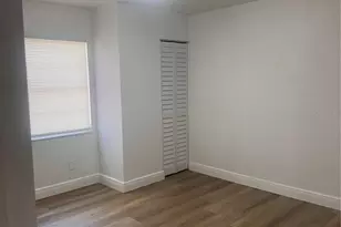 7407 S 33rd Ave S, Tampa, FL 33619 - Photo 7