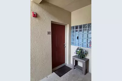 9538 Newdale Way #101, Riverview, FL 33578 - Photo 3