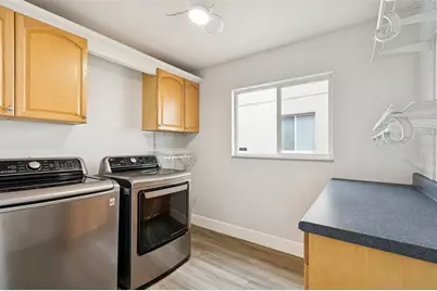 18154 Sandy Pointe Drive, Tampa, FL 33647 - Photo 13