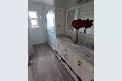 553 Robin Hill Circle, Brandon, FL 33510 - Photo 9