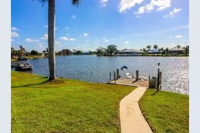 11779 SW Dallas Drive S, Lake Suzy, FL 34269 - Photo 15