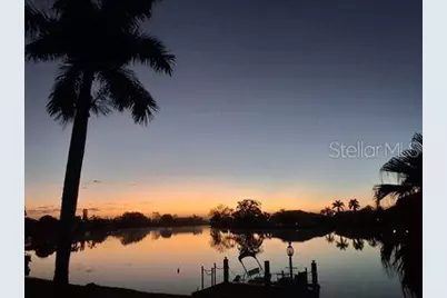 11779 SW Dallas Drive S, Lake Suzy, FL 34269 - Photo 13