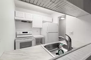 1799 N Highland Ave, Clearwater, FL 33755 - Photo 15