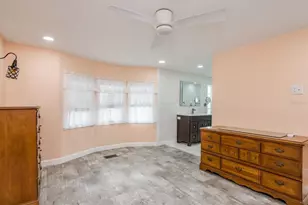 108 Dolphin Dr E, Oldsmar, FL 34677 - Photo 13