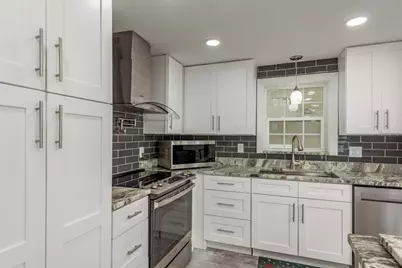 108 Dolphin Drive E, Oldsmar, FL 34677 - Photo 3