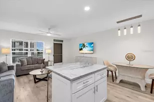 9755 Harrell Ave, Treasure Island, FL 33706 - Photo 7