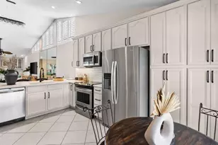 918 Shagos Dr, Apollo Beach, FL 33572 - Photo 7