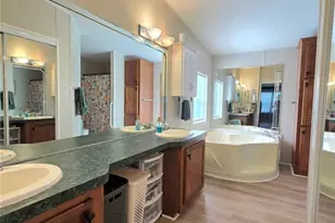 1450 Golden Glow Dr, Ruskin, FL 33570 - Photo 19