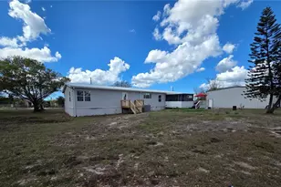 1450 Golden Glow Dr, Ruskin, FL 33570 - Photo 51