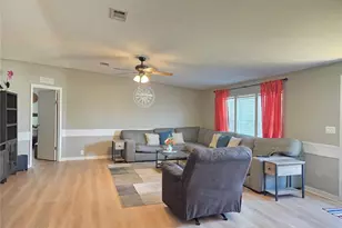 1450 Golden Glow Dr, Ruskin, FL 33570 - Photo 5