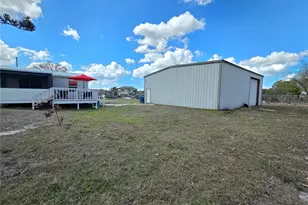 1450 Golden Glow Dr, Ruskin, FL 33570 - Photo 41