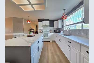 1450 Golden Glow Drive, Ruskin, FL 33570 - Photo 11