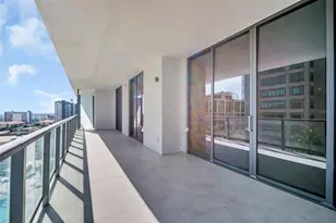 275 1st Ave S, Saint Petersburg, FL 33701 - Photo 17