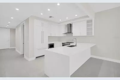 275 1st Avenue S #1104, Saint Petersburg, FL 33701 - Photo 11